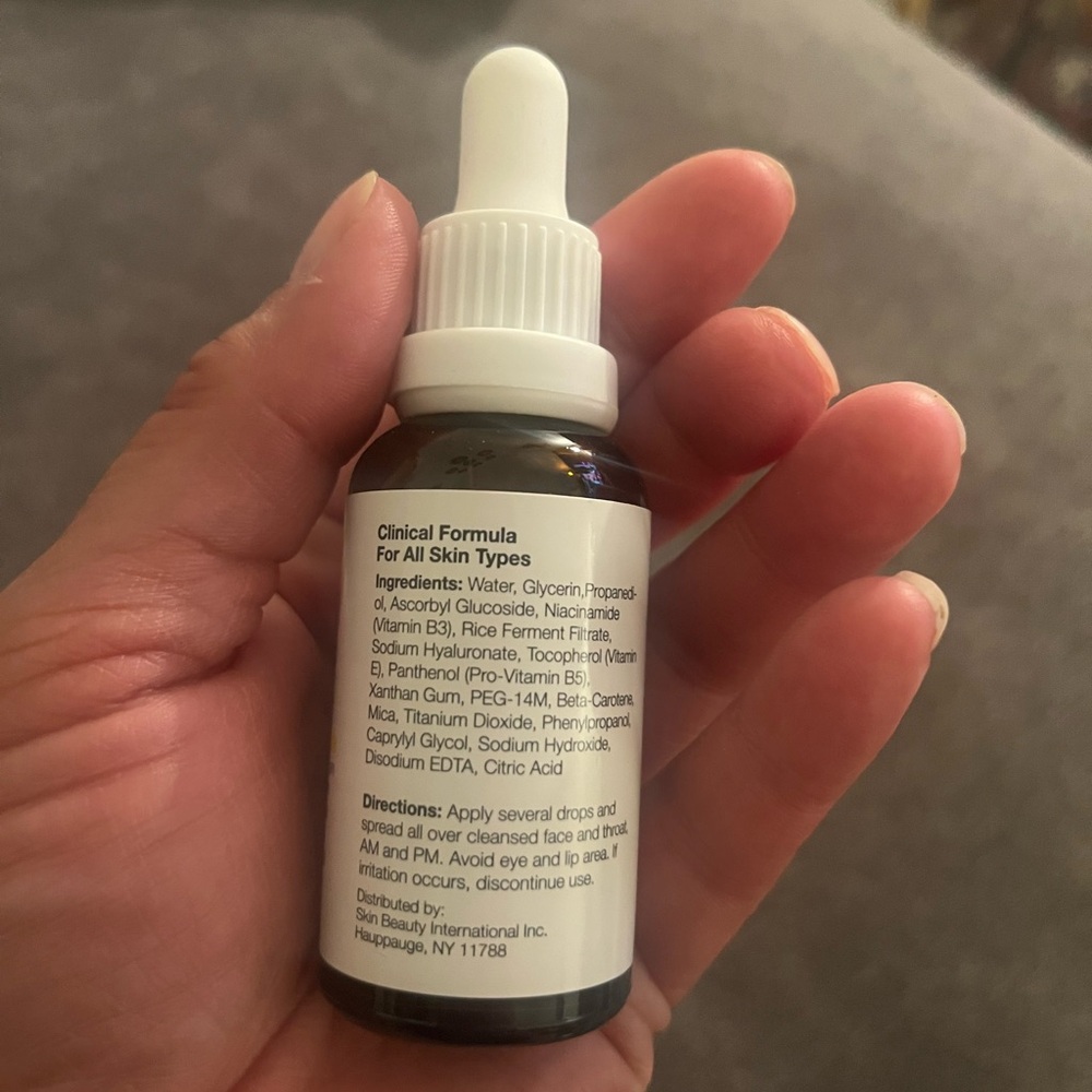 Serena* New! Skin Nutrition Botanicals Vitamin C 1% Face Serum - Picture 3 of 3